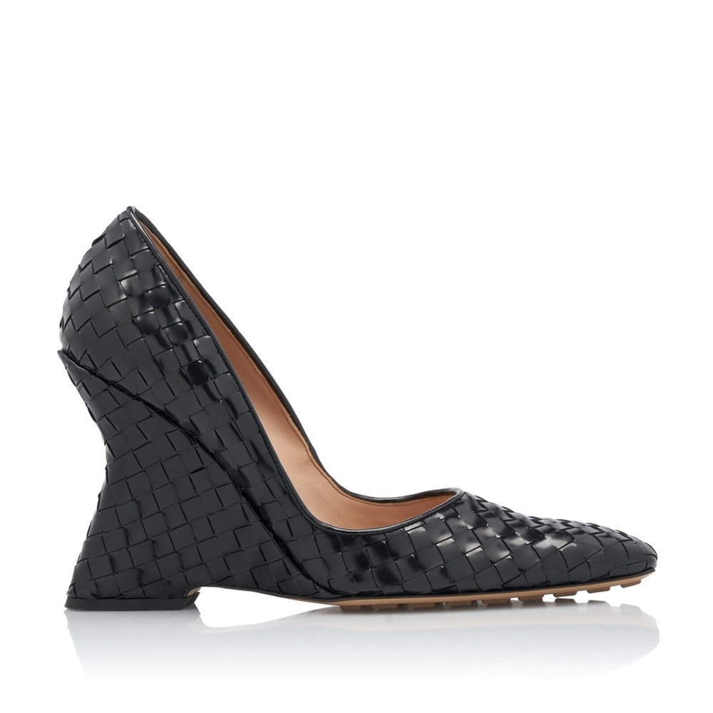 Bottega Veneta Comet Intrecciato patent leather pumps